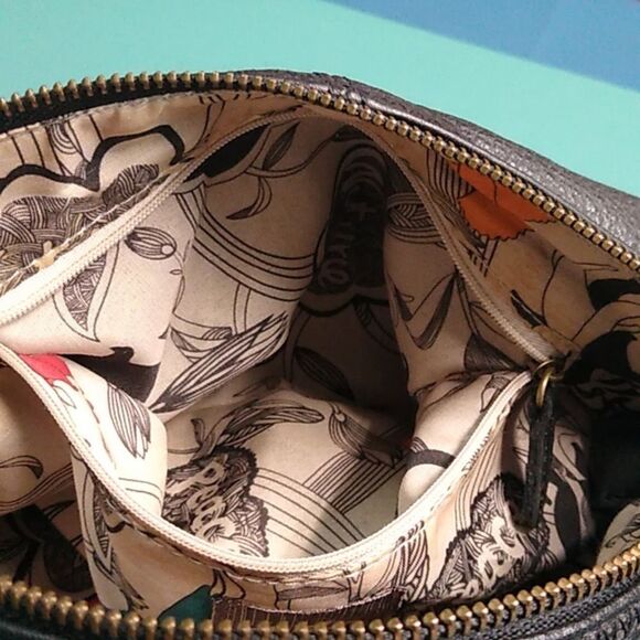 The Sak Pebbled Black Leather Shoulder Bag Zipper Top Snap Front Pocket - Picture 9 of 16